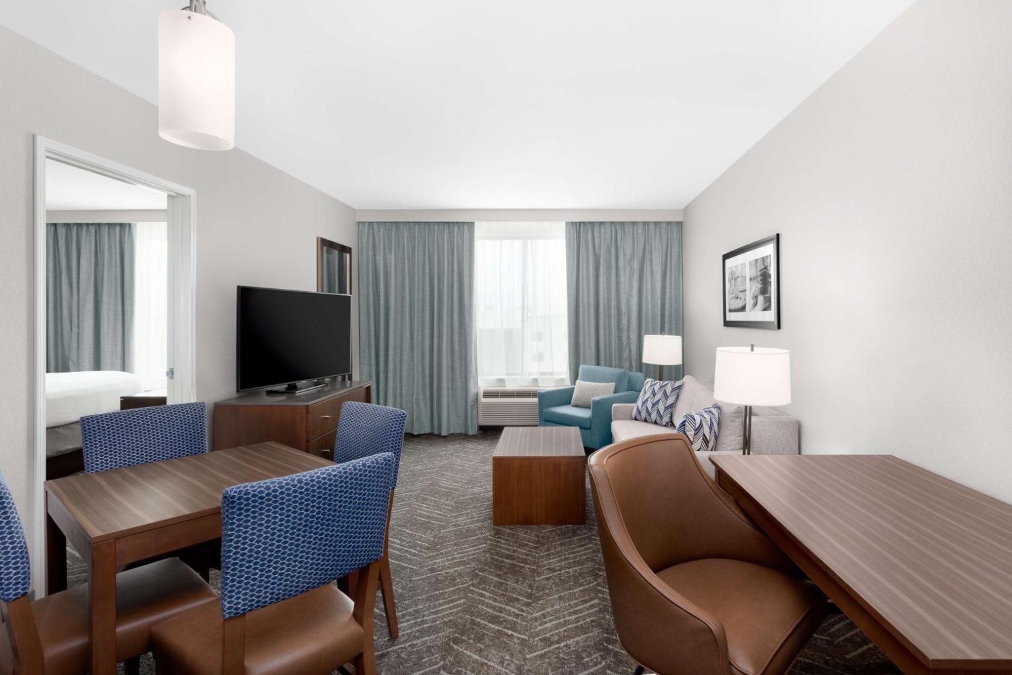 Doubletree By Hilton Charleston Mount Pleasant Hotel Exterior photo